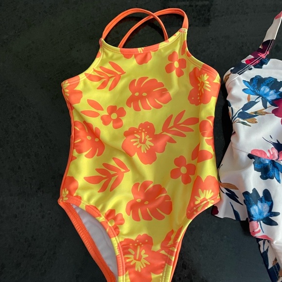 Old Navy and Cat & Jack Kids Swimsuit with Floral Design Size 3T - Picture 2 of 5